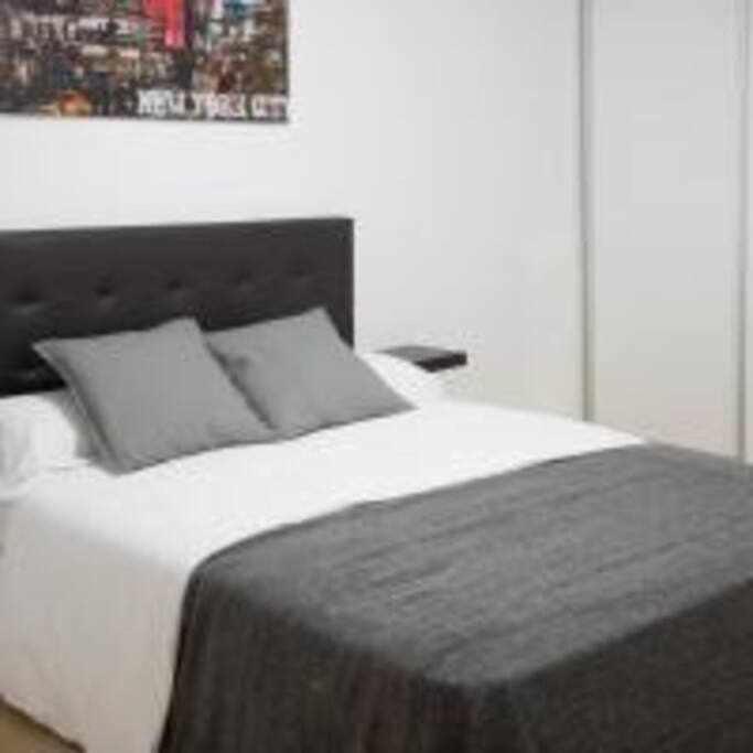 Apartamento Sotano En Gran Via Madrid Esterno foto